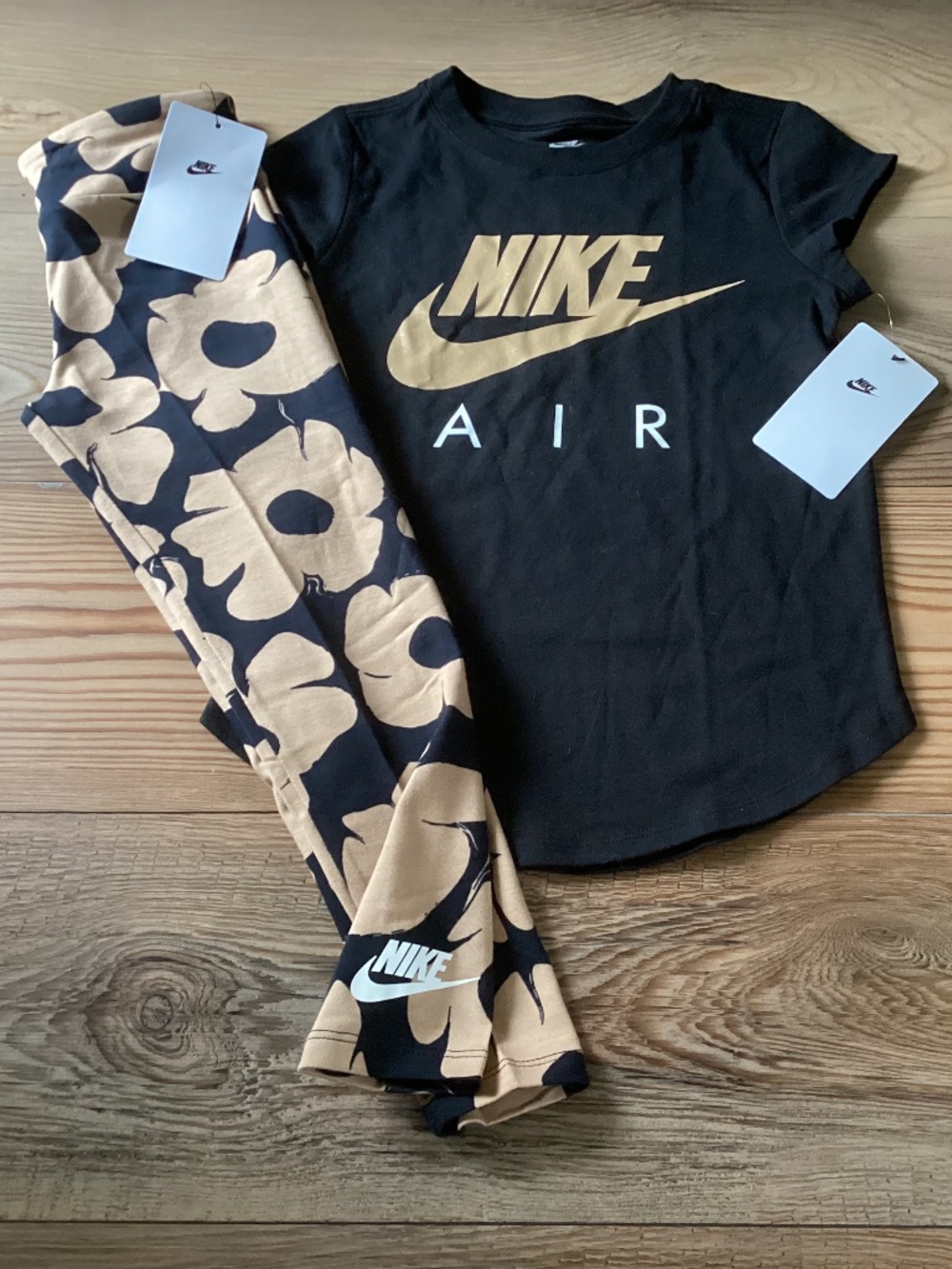 Nike Girls Tee & Leggings Outfit Size 6/6X(NWT)